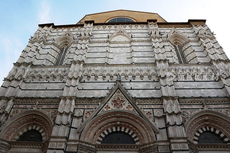 Battistero di San Giovanni建筑正面，锡耶纳托斯卡纳意大利